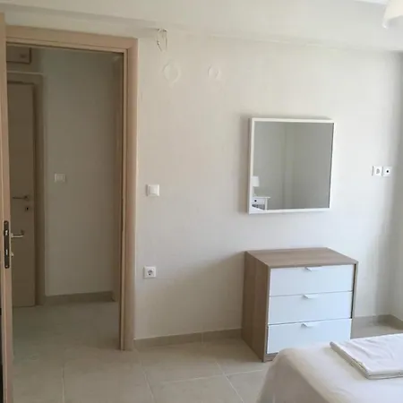 Spacious Apartament Skála Foúrkas