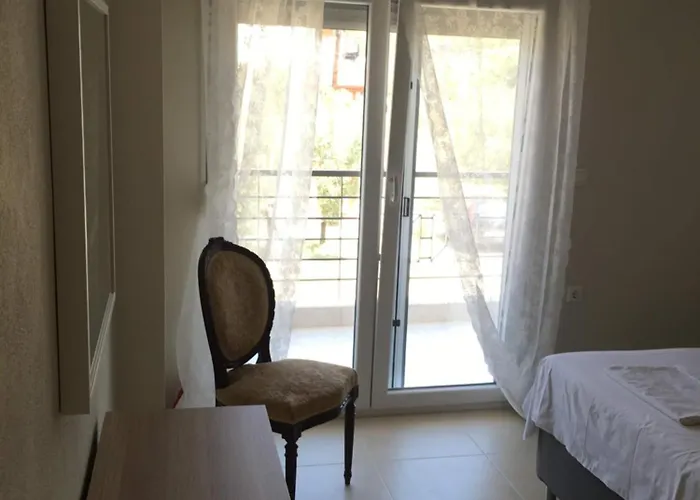 Spacious Apartman *